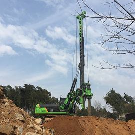 KR90 ανώτατη περιστροφική συσσωρεύοντας εγκατάσταση γεώτρησης πίεσης 90kN πλήθους με την ανώτατη διάτρυση Dia 1m